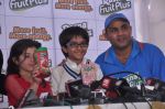 Virender Sehwag launches rasna in Mumbai on 10th March 2012 (80).JPG